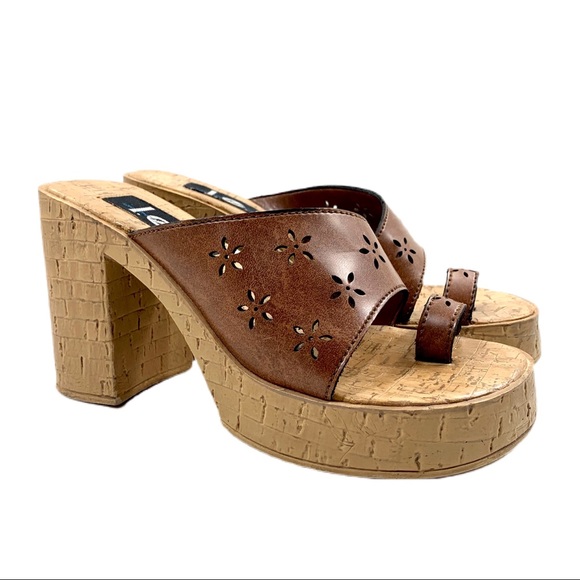 lei Shoes - Vintage LEI 90s Y2K Chunky Heel Platform Slides 7